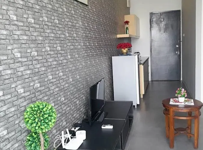 Studio B, Empire Damansara